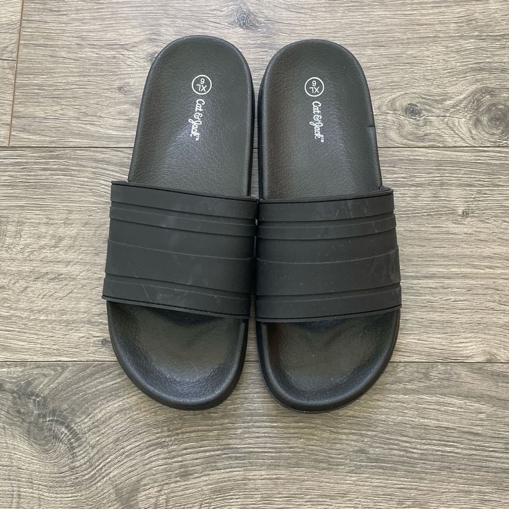 Boys sandals